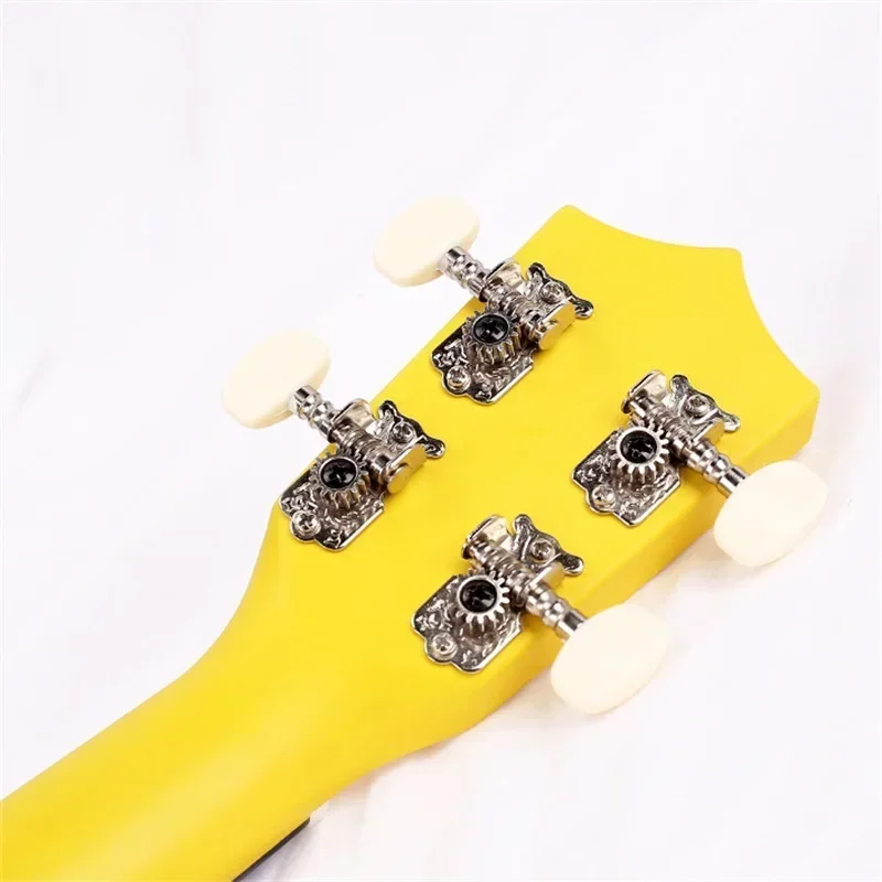 Ukulele in Legno di Tiglio da  - Kids Toys Sale Clearance recensione e prezzo